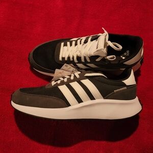 Adidas Run 70s Men's Running Shoes Athletic Sneakers Suede Mesh - Sz. 11.5